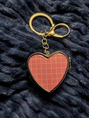 Gold Heart Keychain Compact Mirror - Pink Grid